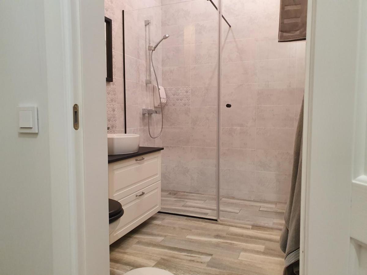 Apartamentai Su Jacuzzi Panevėžys Kültér fotó
